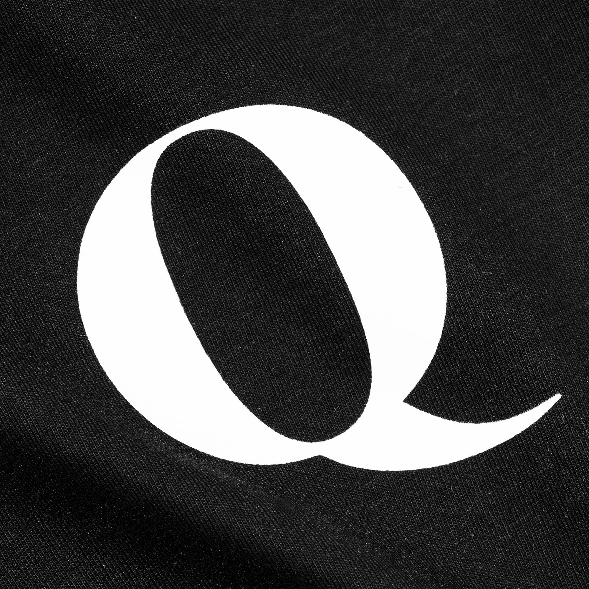 Crop Queenie - Black vista 2