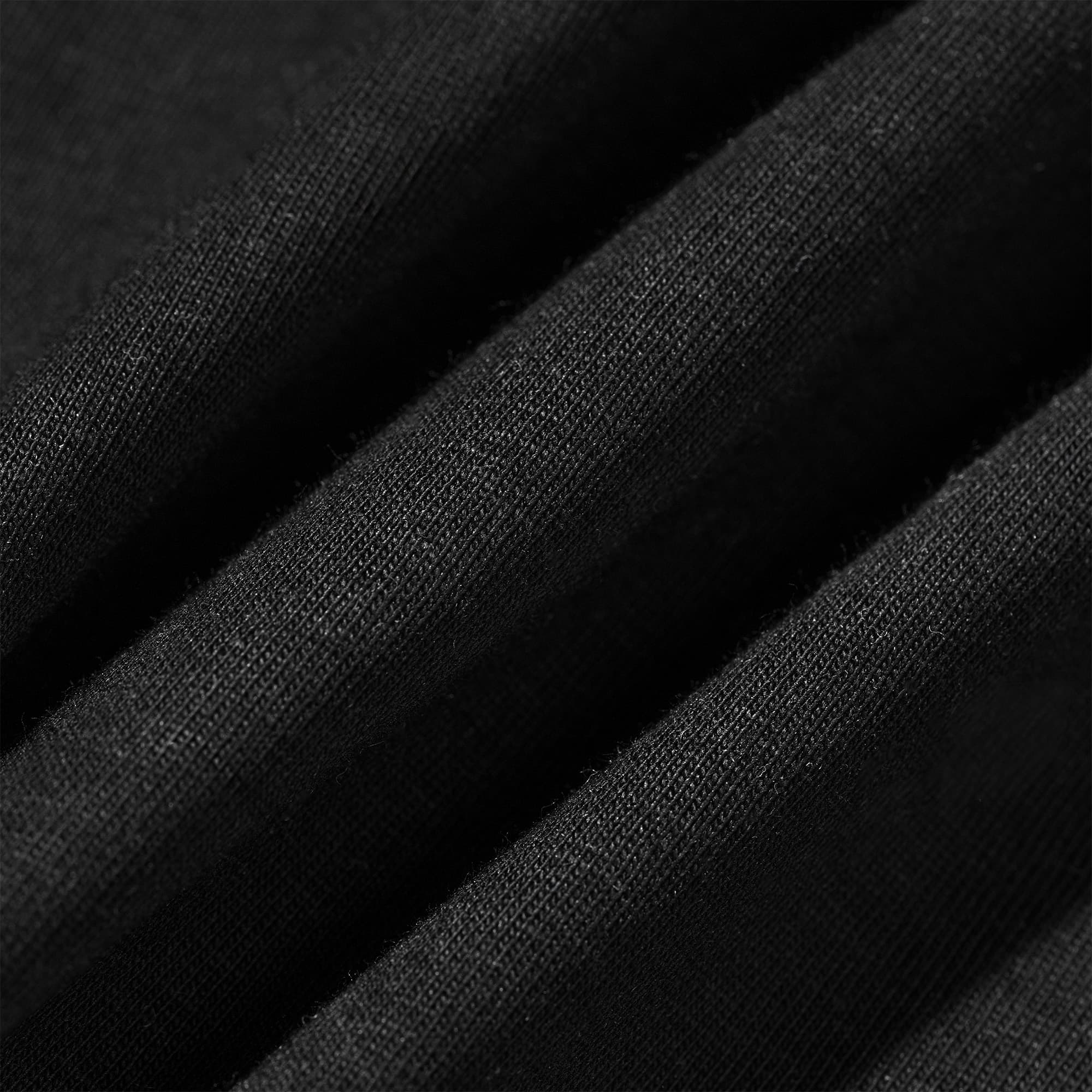Crop Queenie - Black vista 3
